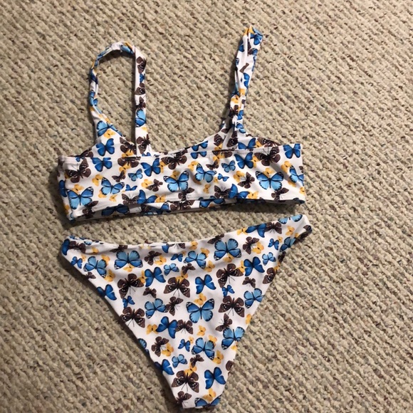 Butterfly two piece biniki! - Picture 2 of 2